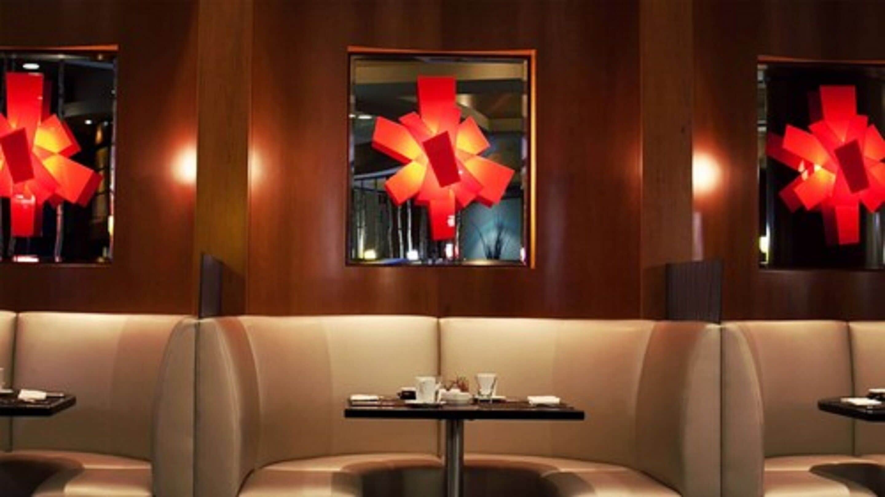 breakfast, lunch, dinner served; golf course views