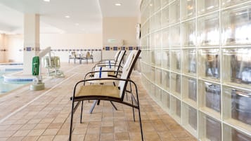 Indoor pool, pool loungers