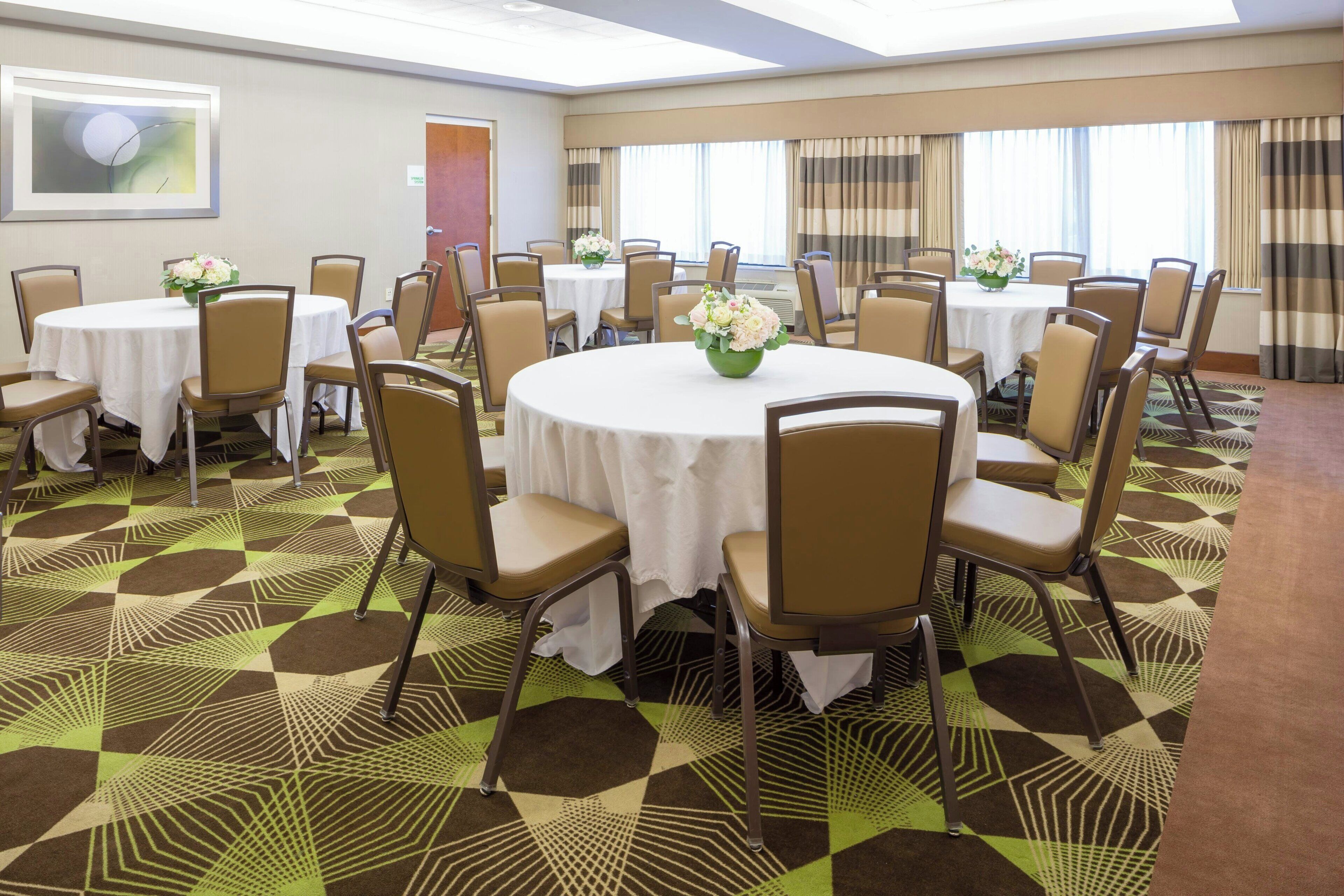 Photo - Holiday Inn Manchester Airport by IHG