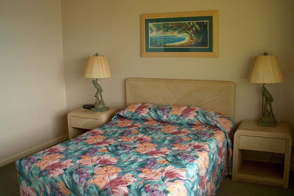 Condo, 1 Bedroom | Iron/ironing board