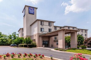 Exterior - Sleep Inn & Suites Harrisonburg near University (Harrisonburg)