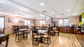 Free daily buffet breakfast