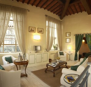 Suite Deluxe, vue ville (Altana) | Coin séjour