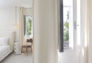 Premium bedding, Select Comfort beds, minibar, in-room safe