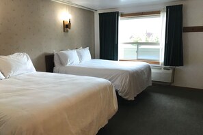 スタンダード ルーム クイーンベッド 2 台