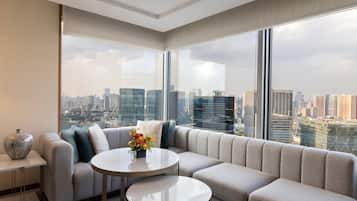 1 bedroom, premium bedding, down comforters, minibar