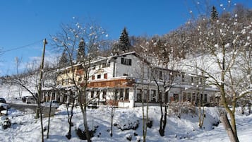 Esterni