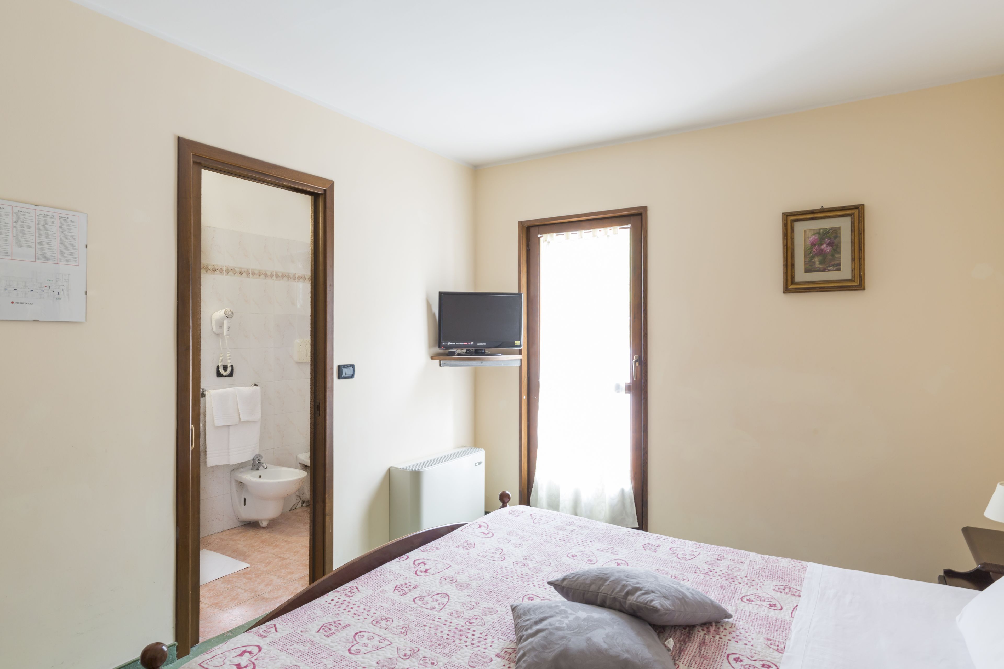 in-room safe, desk, cots/infant beds, free wifi