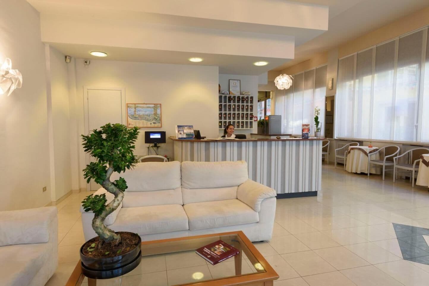 Área de estar no saguão