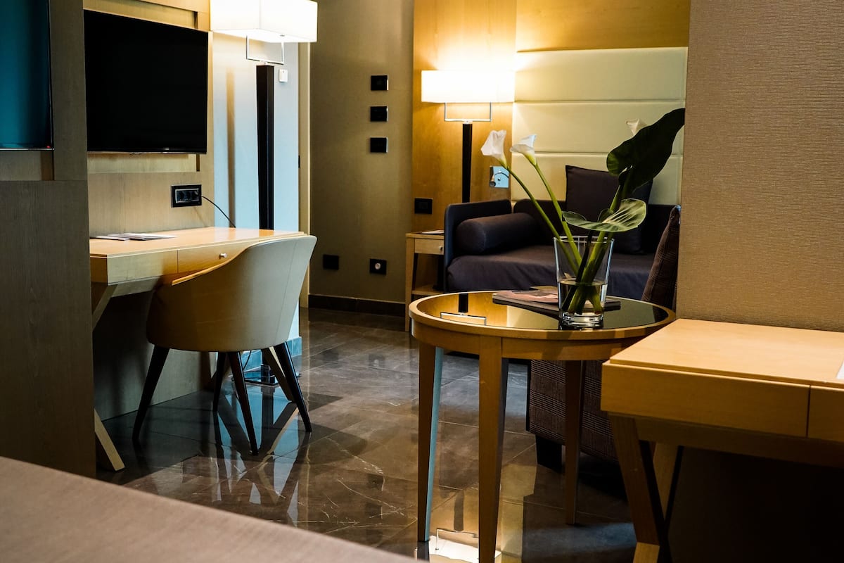 suite (forum) | 1 bedroom, pillow-top beds, minibar, in-room safe