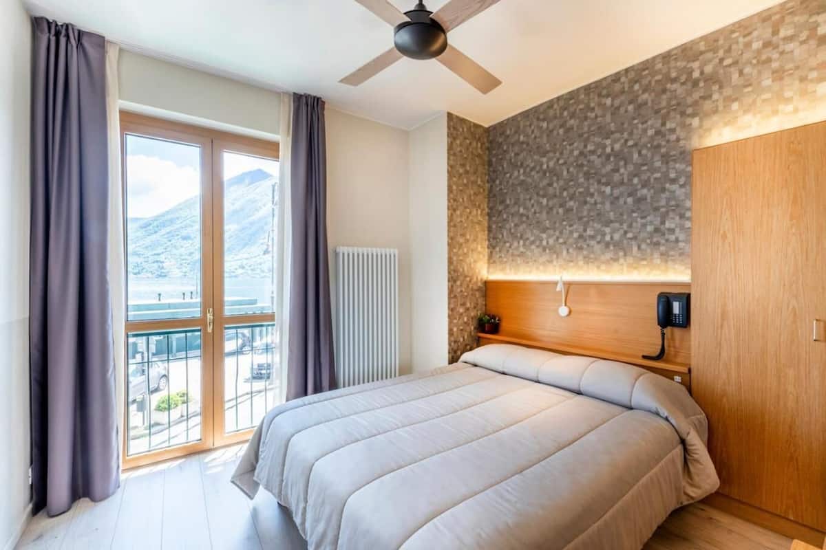 in-room safe, desk, free wifi