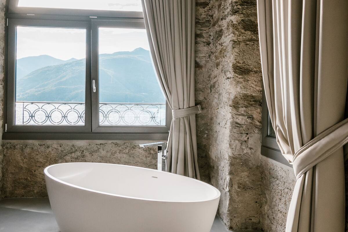 royal suite, lake view | view from room