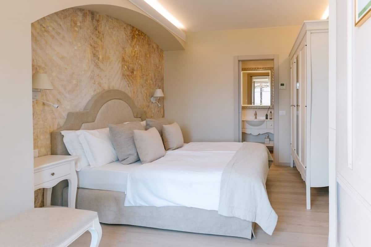 Superior Room, Patio