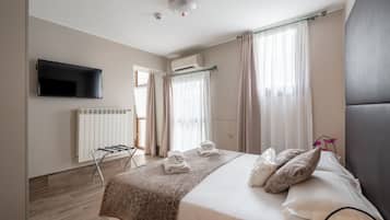 Chambre Double Standard, 1 lit double (2C)