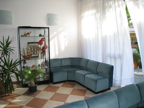 Àrea amb seients del vestíbul