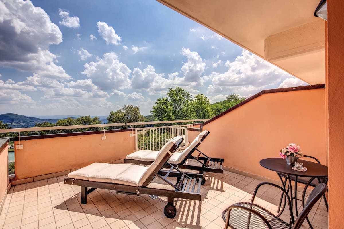 Superior Double / Twin Room with balcony | Premium bedding, down comforters, in-room safe, desk