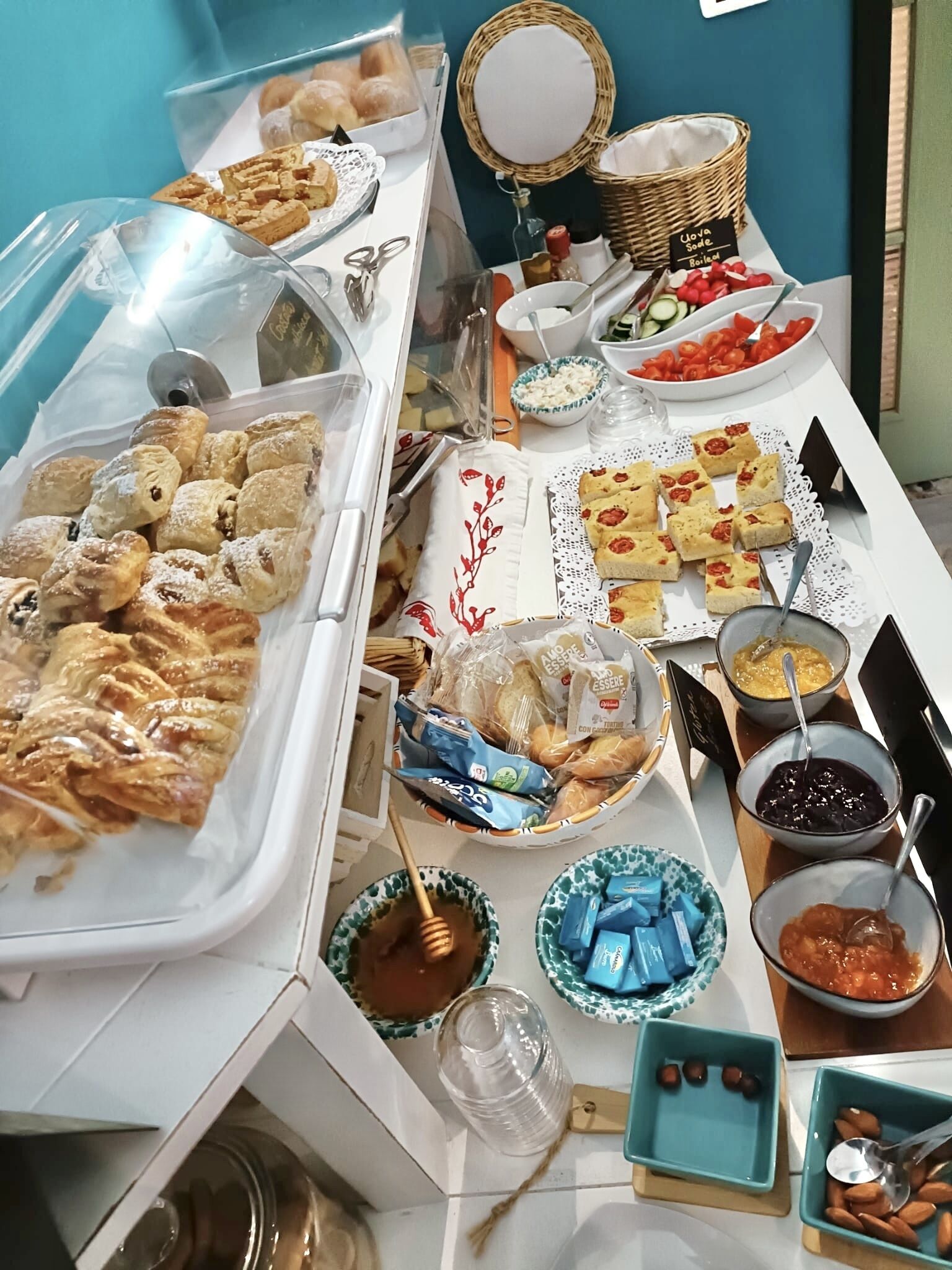 free daily cooked-to-order breakfast