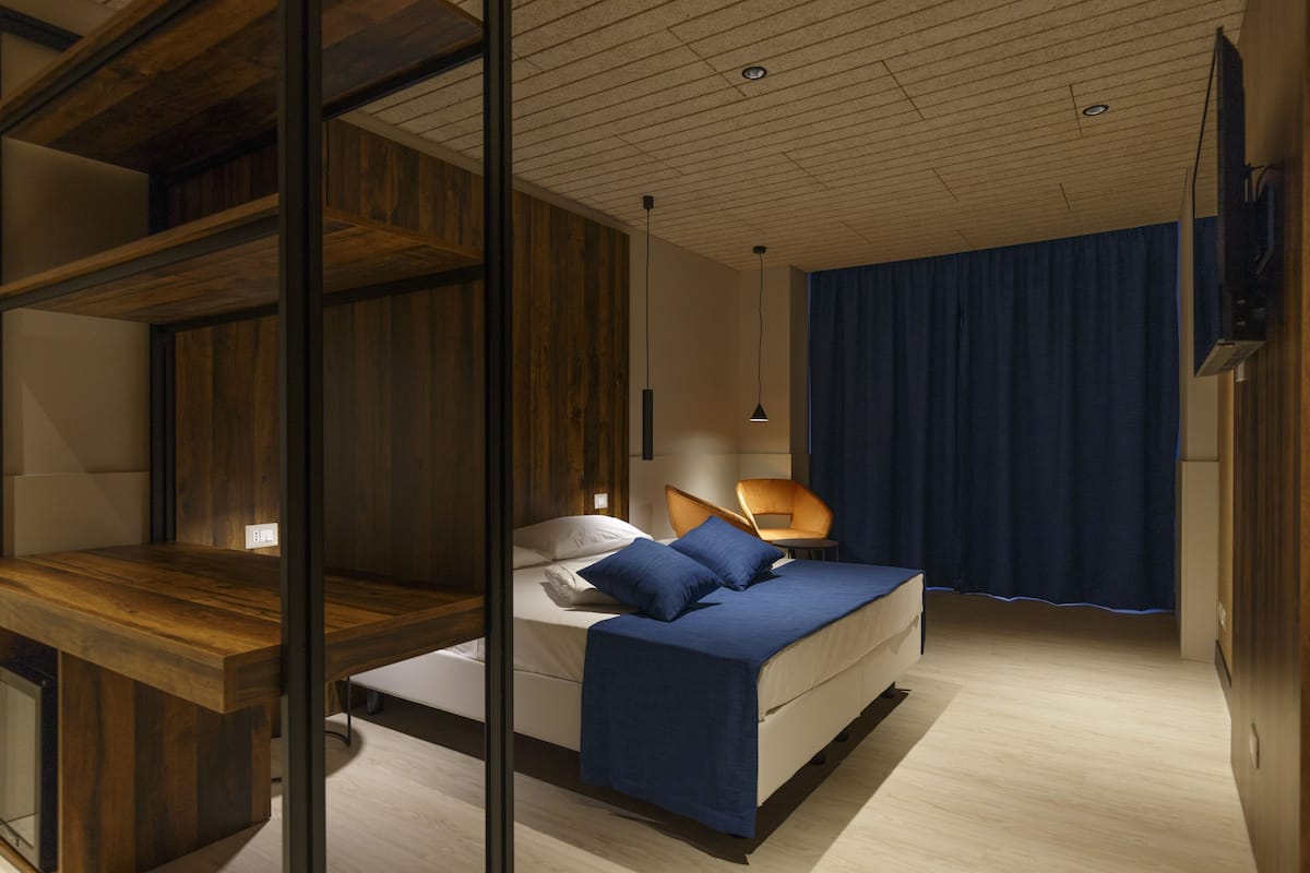 Deluxe-Doppel- oder -Zweibettzimmer | Minibar, Zimmersafe, Schreibtisch, kostenloses WLAN