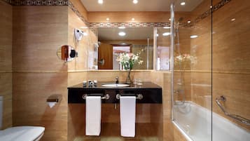 Minibar, in-room safe, desk, soundproofing