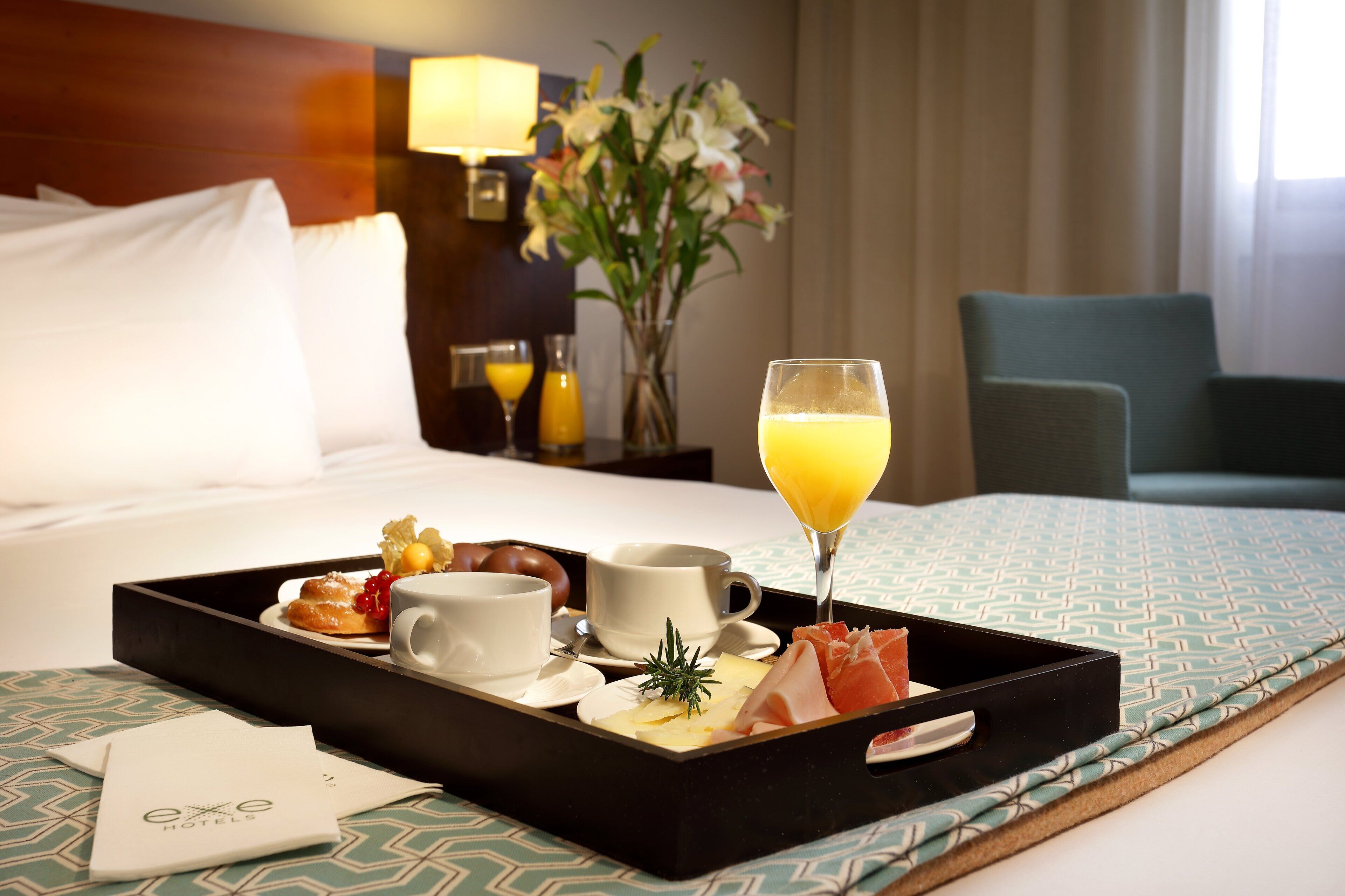 minibar, in-room safe, desk, soundproofing