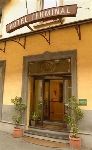 EntrĂ©e de lâhĂ©bergement