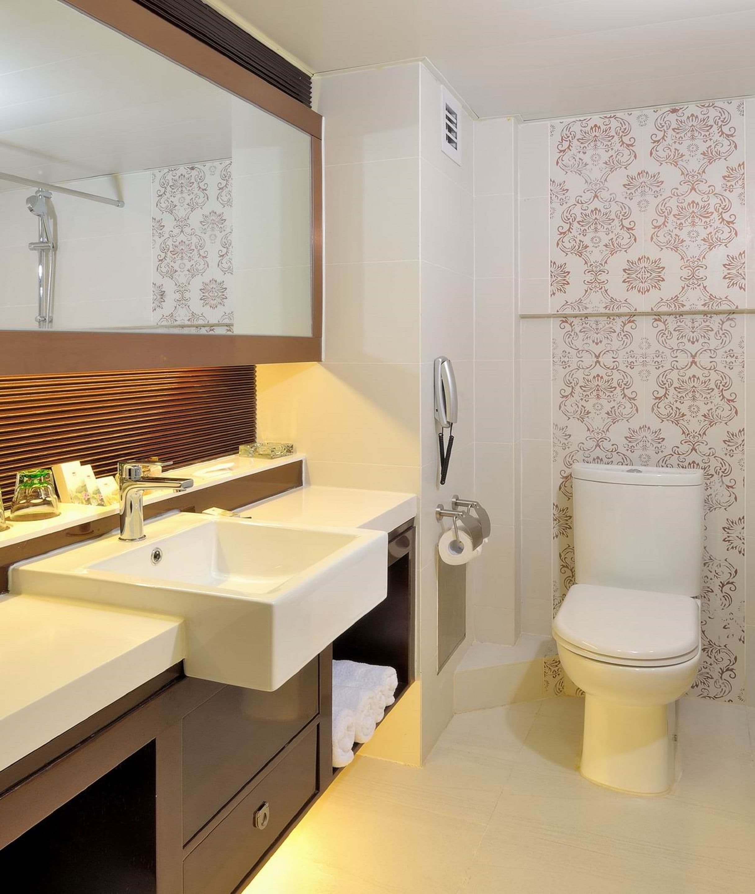 Free toiletries, hair dryer, bathrobes, slippers