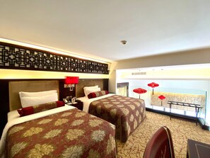 Duplex Family Suit for 5 persons-Check out time 20:00 | Minibar, in-room safe, blackout curtains, soundproofing - Metropole Hotel (Macau)