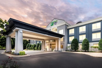 Holiday Inn Express & Suites Sylva - Western Carolina Area by IH