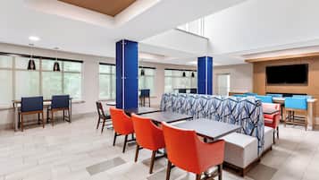 Bao gồm bữa sáng buffet hàng ngày