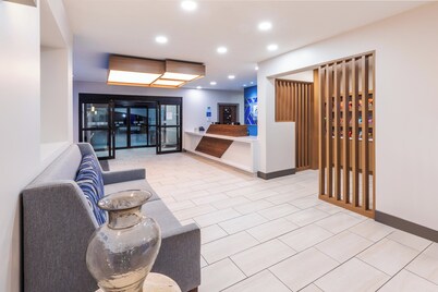 Holiday Inn Express Harvey-Marrero by IHG