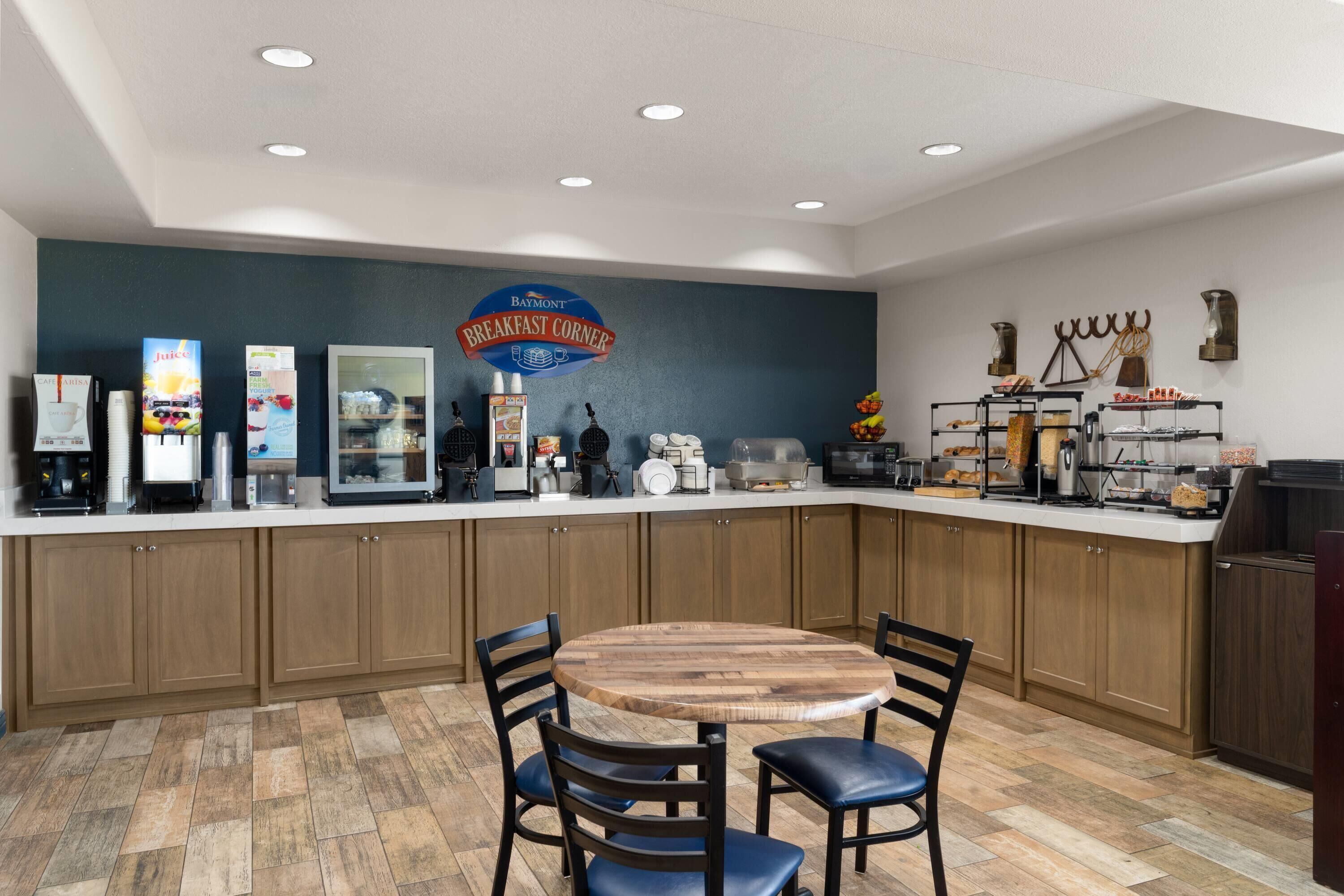 Petit déjeuner buffet compris tous les jours