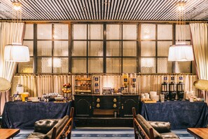 Free daily continental breakfast  - The Maritime Hotel (New York)