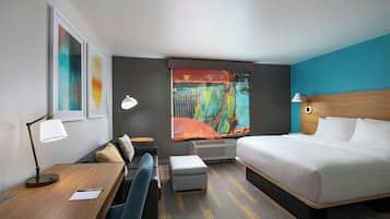 Studio, 1 Queen Bed | Premium bedding, pillow-top beds, desk, blackout curtains