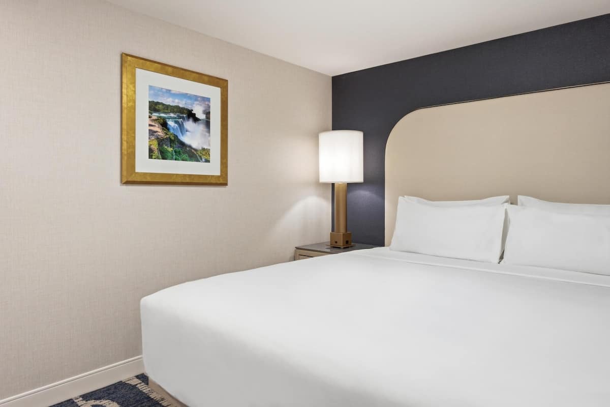 Fallsview Suite | Four Queen Beds | High Floor