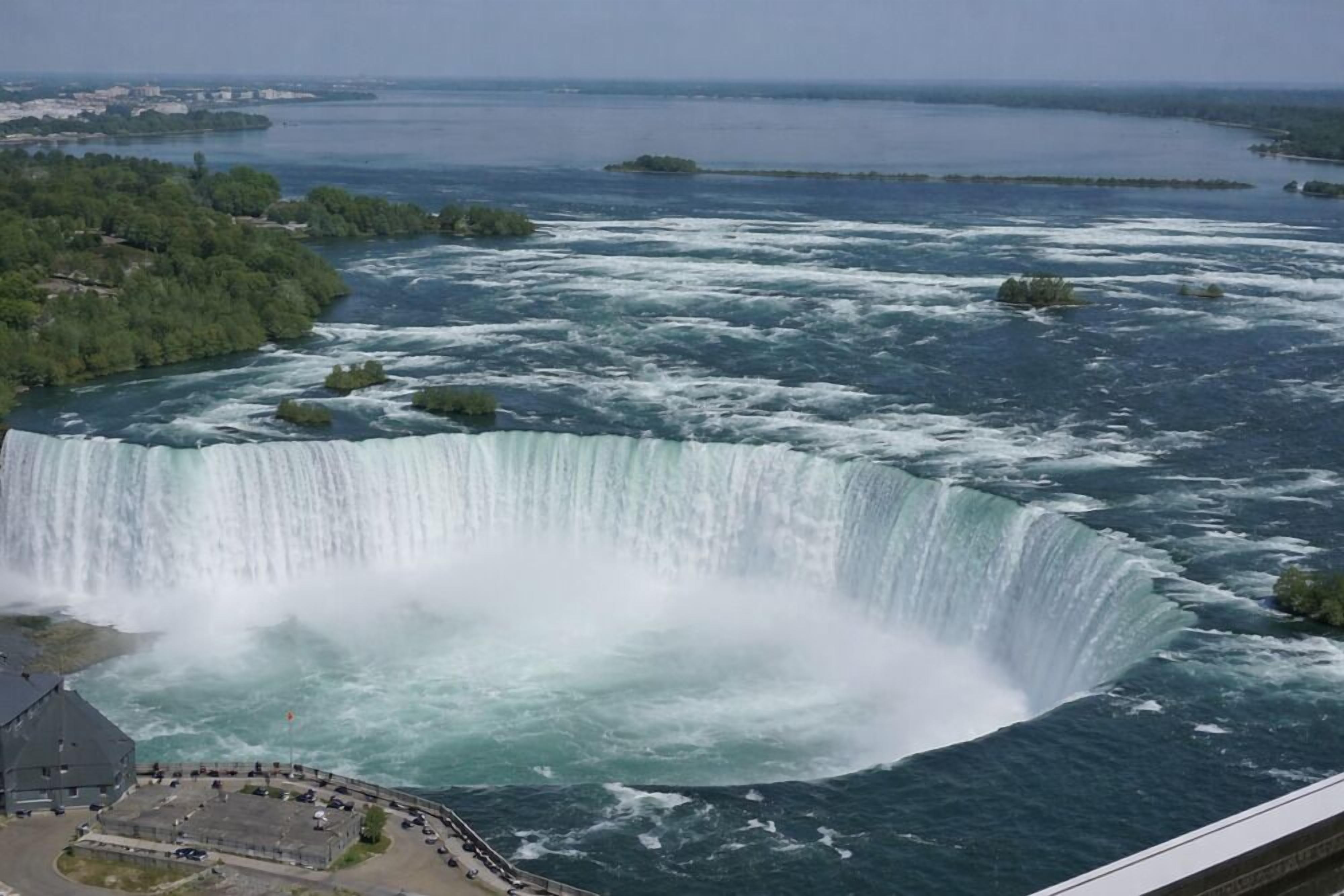 1 bedroom, premium bedding, in-room safe, desk