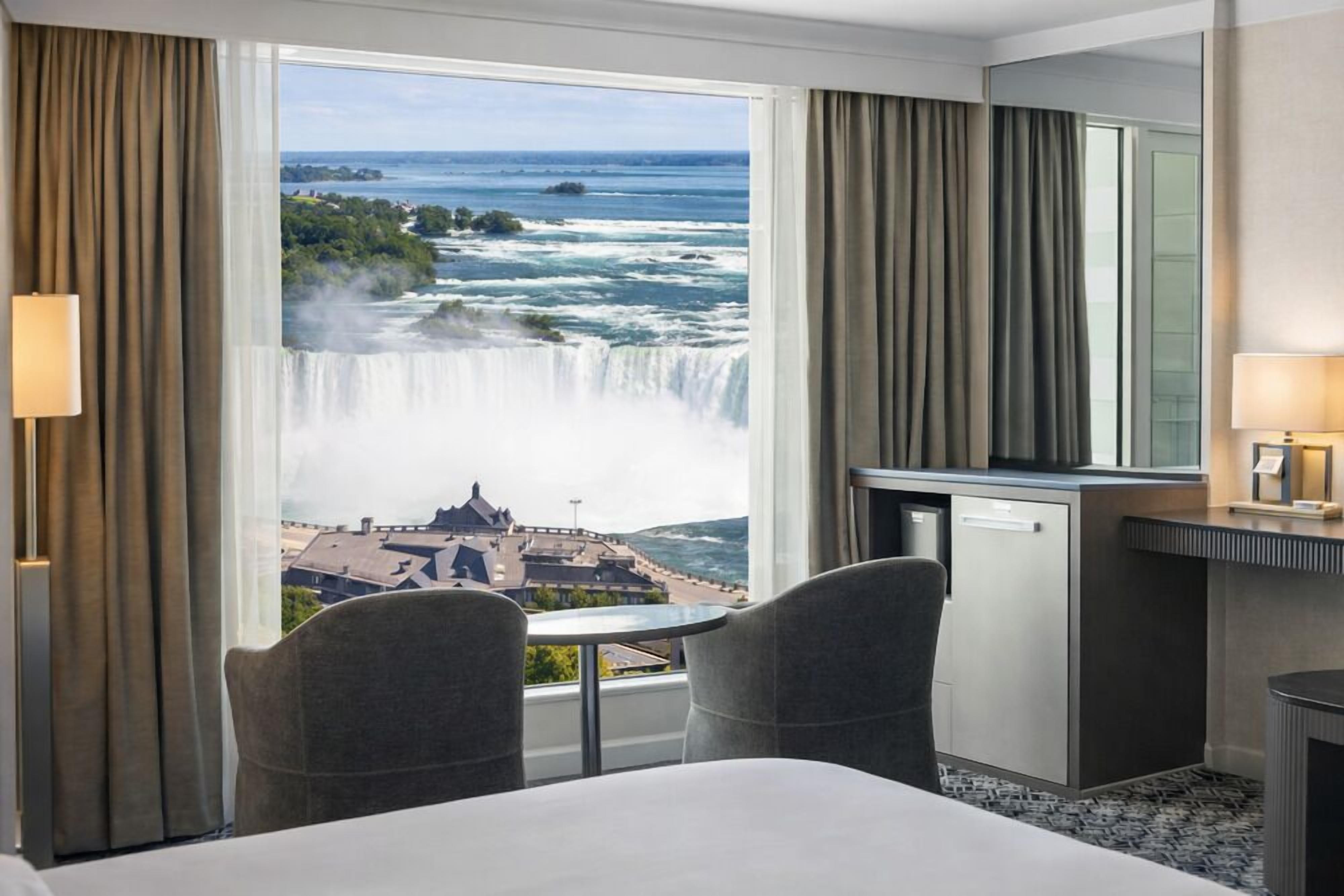 1 bedroom, premium bedding, in-room safe, desk