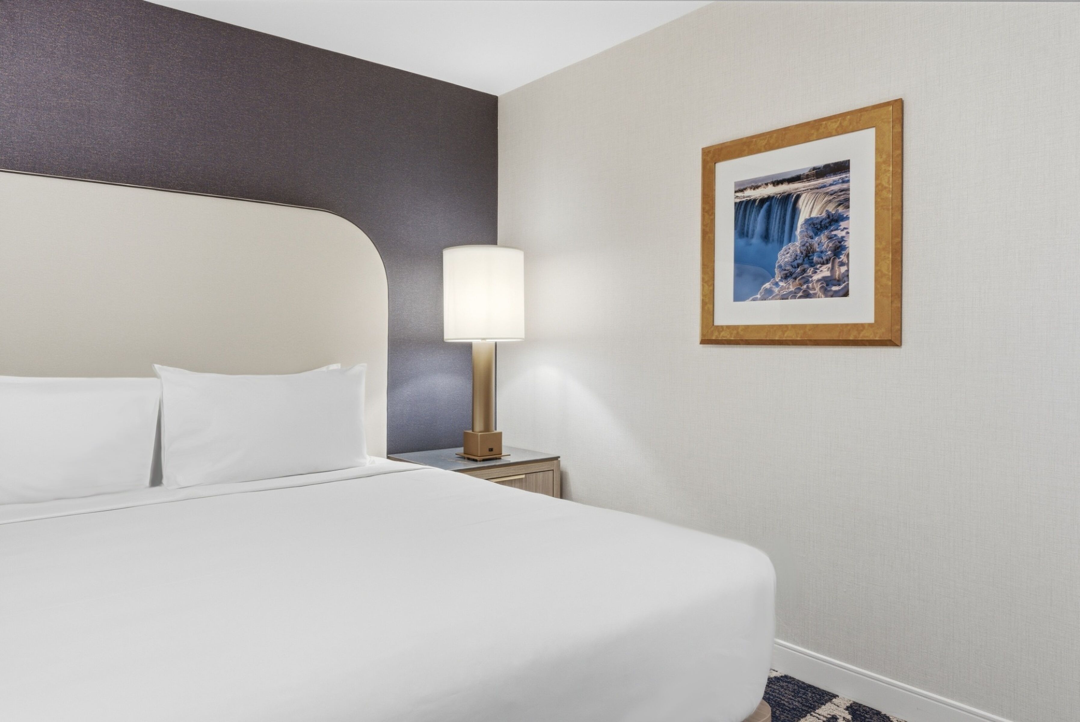 1 soveværelse, premium-sengetøj, pengeskab på værelset, skrivebord