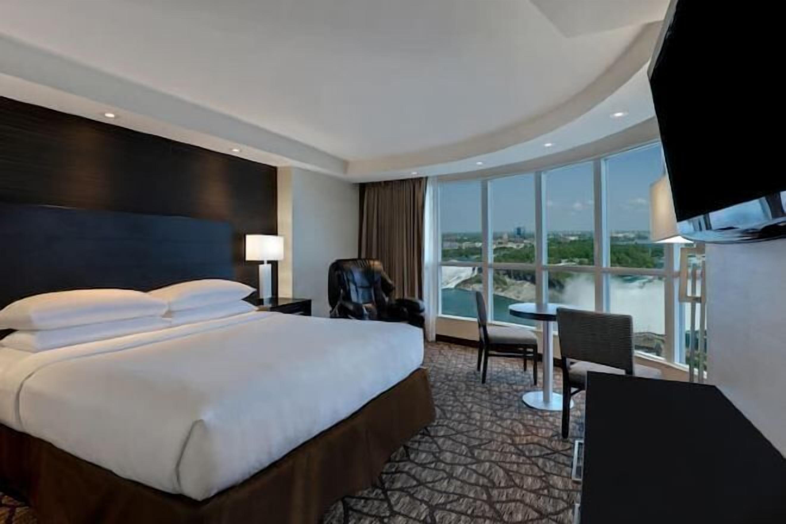 1 bedroom, premium bedding, in-room safe, desk