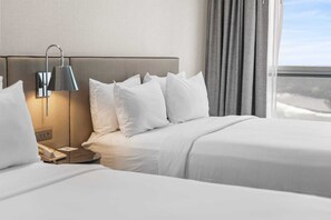 The Family Presidential Suite | Panoramic Premium Fallsview | 1 bedroom, premium bedding, in-room safe, desk