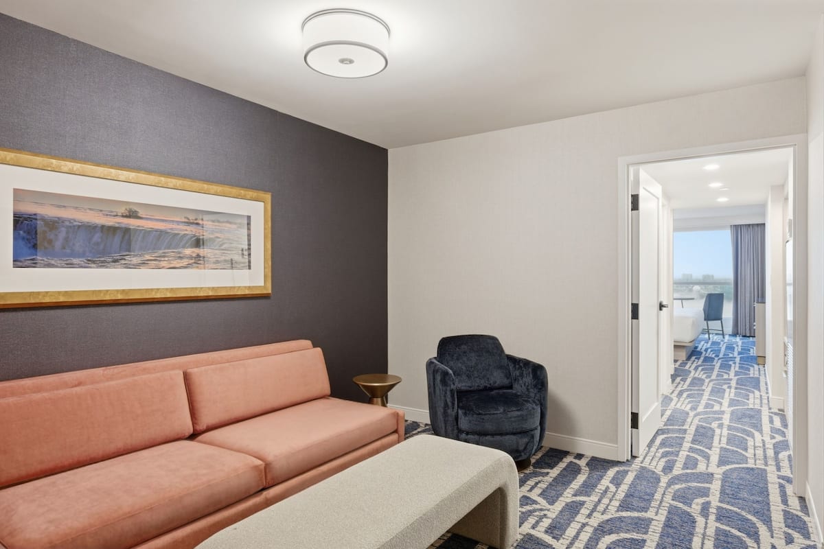 Suite, 1 King Bed with Sofa bed (2 Room, Fallsview)