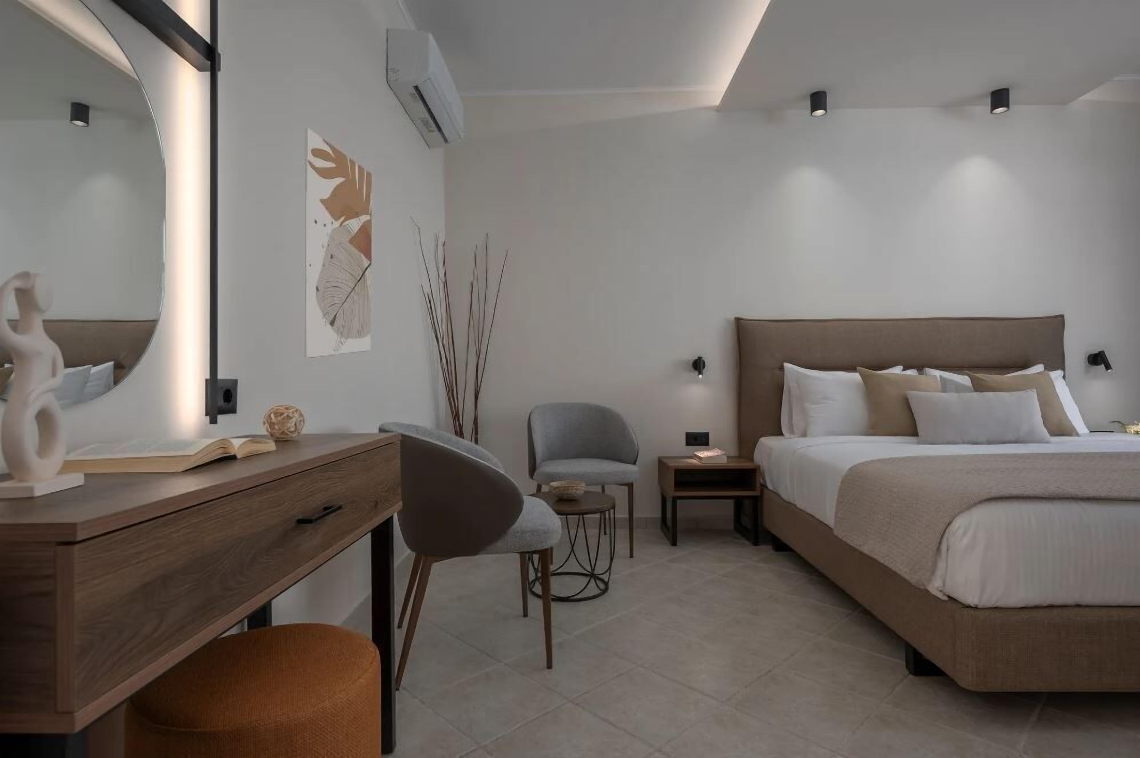 Minibar, coffres-forts dans les chambres, rideaux occultants