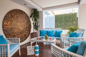 Terrace/patio - Tropical Hotel (Alimos)