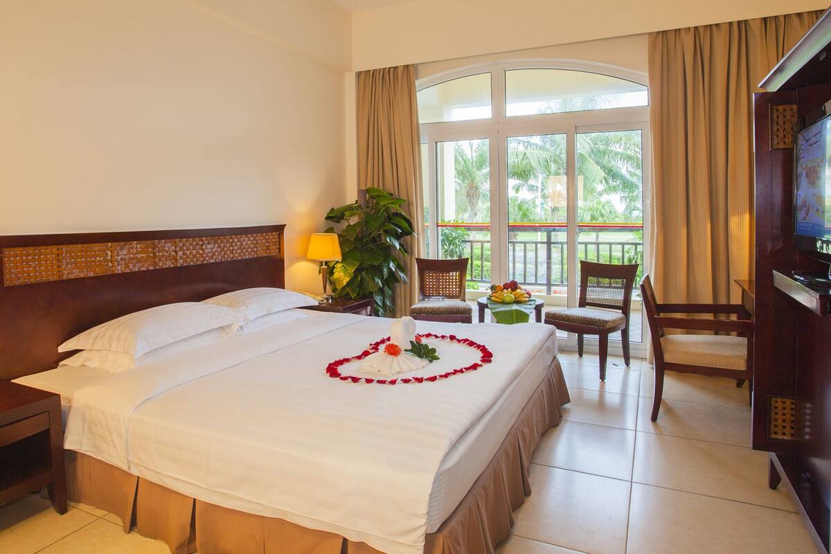 Villa, 2 Single Beds, Mountain View | Premium bedding, memory-foam beds, minibar, in-room safe