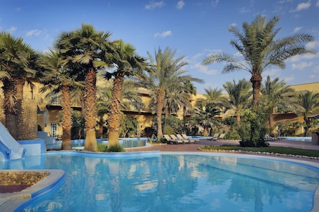 Outdoor pool, open 9:00 AM to 6:00 PM, sun loungers