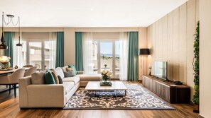 Presidential Suite | Dining room