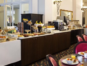 Desayuno de cocina local (EUR 15.00 por persona) 