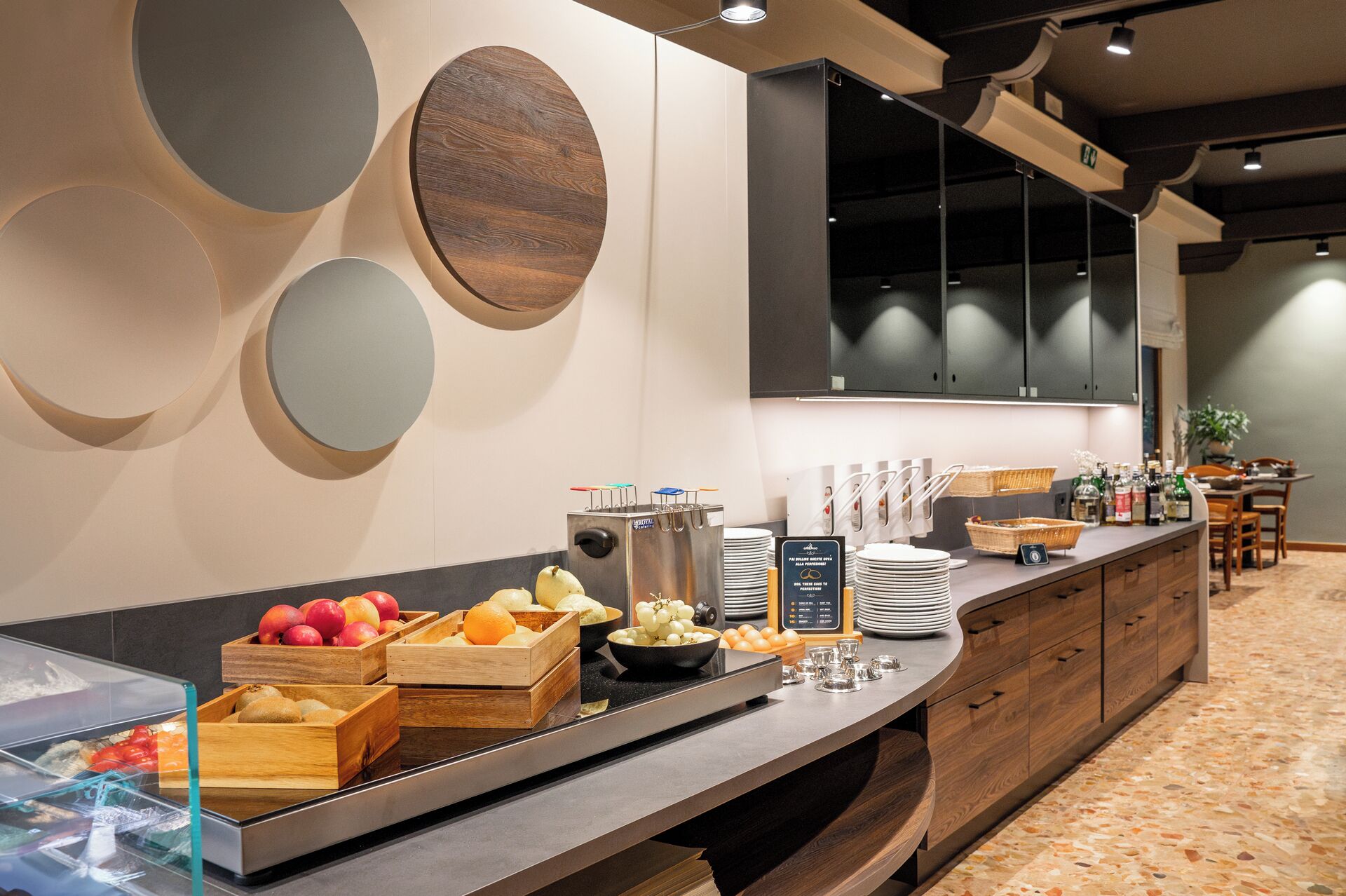 breakfast, lunch and dinner served