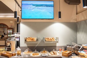 Se sirven desayunos, almuerzos y cenas
