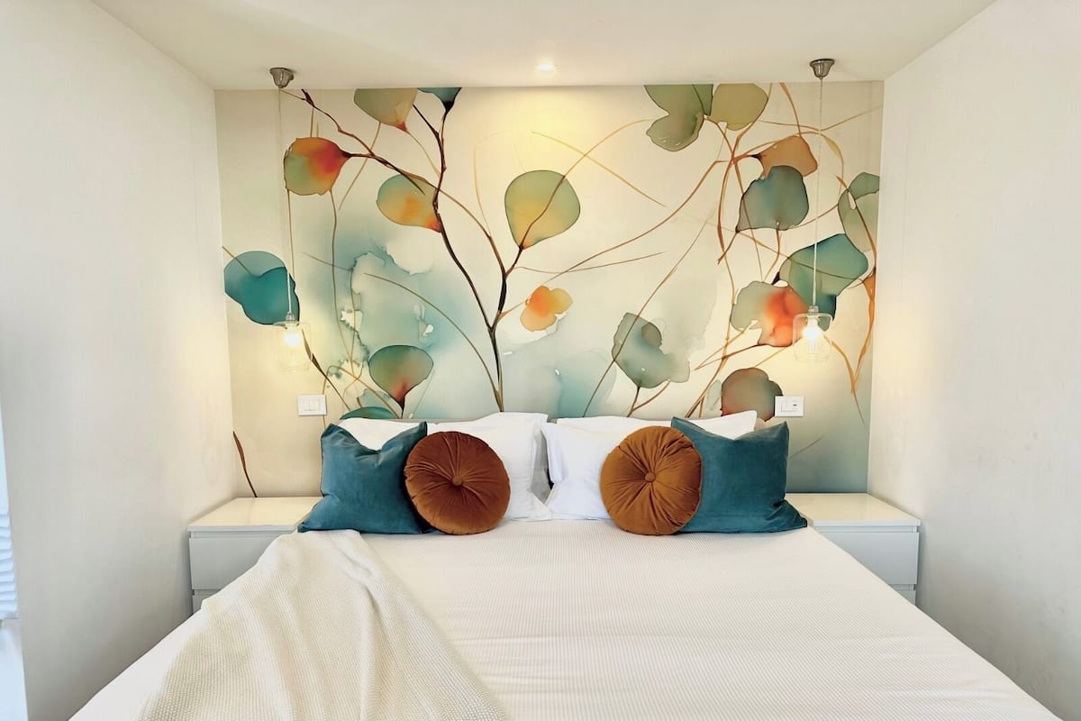 Suite, 1 King Bed with Sofa bed, Accessible, Sea View | Hypo-allergenic bedding, down comforters, minibar