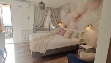 Roupas de cama antialérgicas, edredons de pluma, frigobar